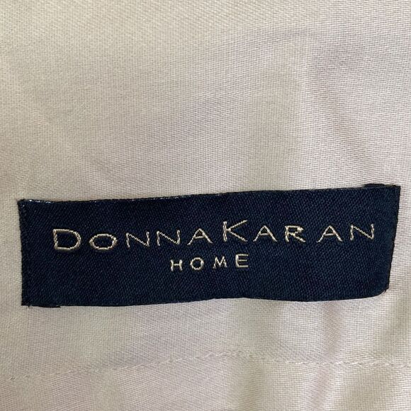 Donna Karan Gold Dust Collection Sham, Euro 26” X 26” - Picture 3 of 3